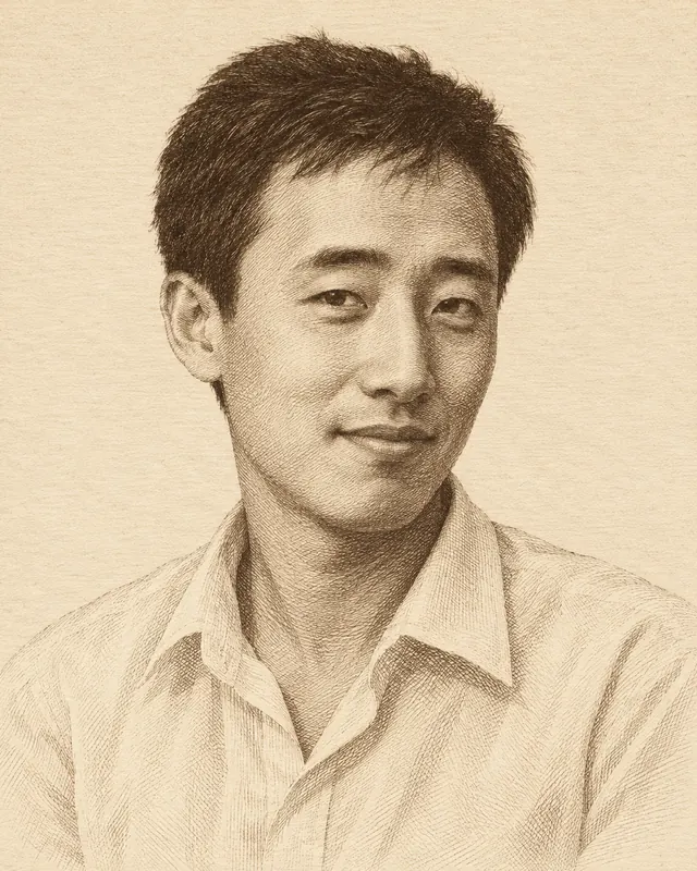 짧은 검은 머리에 깃을 연 셔츠를 입고 옅게 웃는 백남준을 참고 사진을 바탕으로 그린 세피아 판화풍 초상.